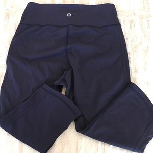 Navy lululemon Cropped Leggins